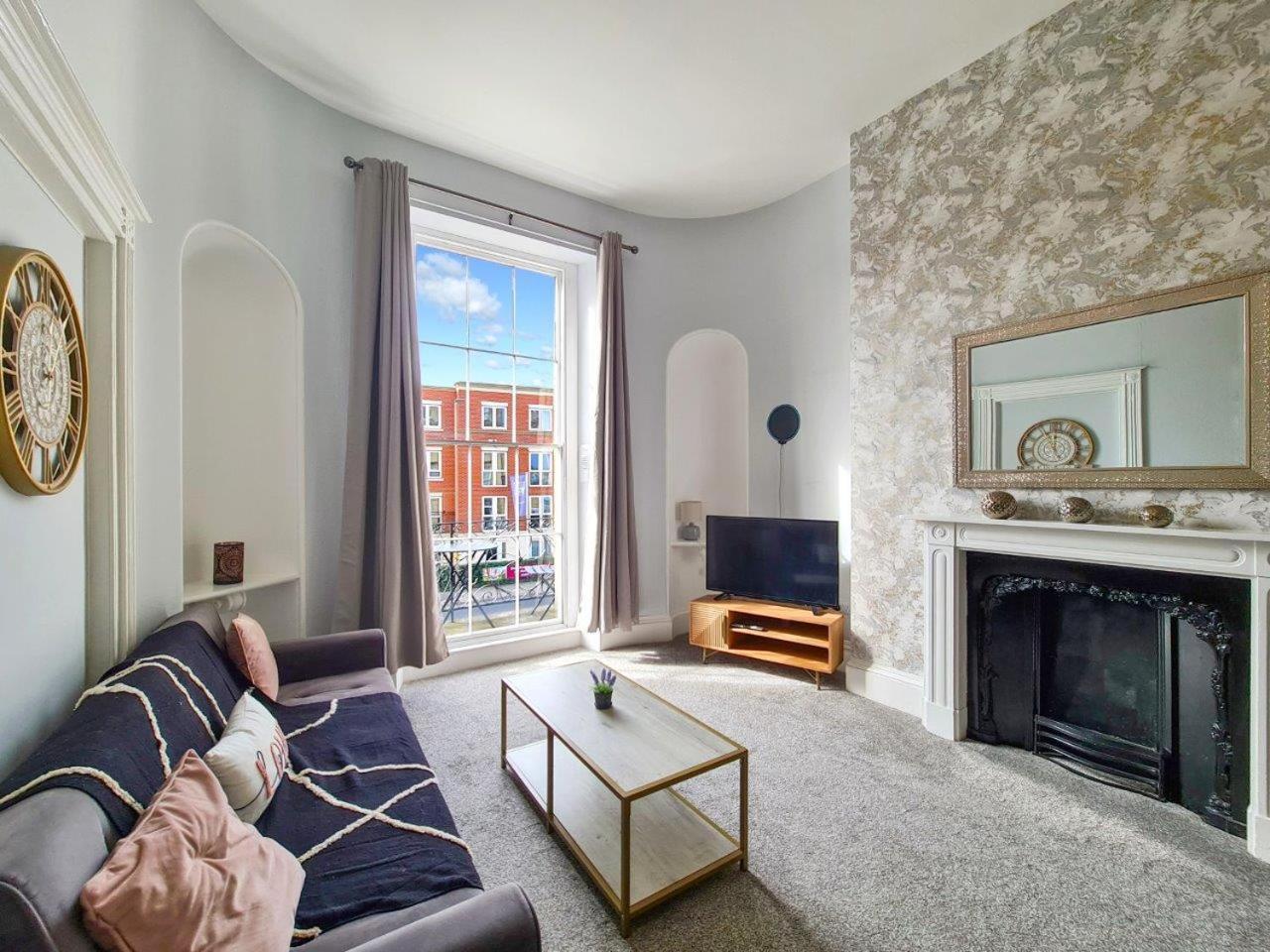 Margaret'S Terrace By Fortuna Property Cheltenham Exterior foto