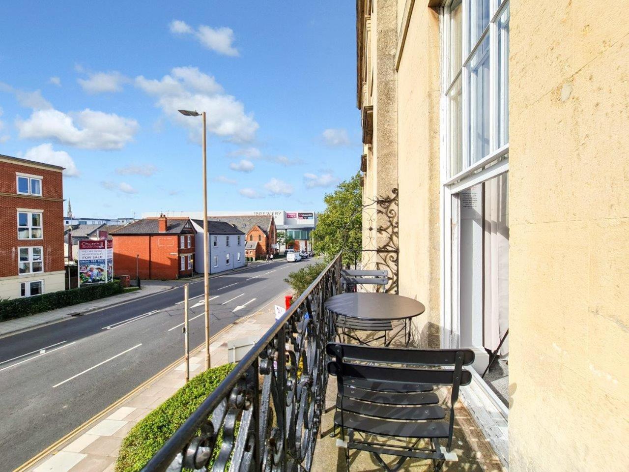 Margaret'S Terrace By Fortuna Property Cheltenham Exterior foto